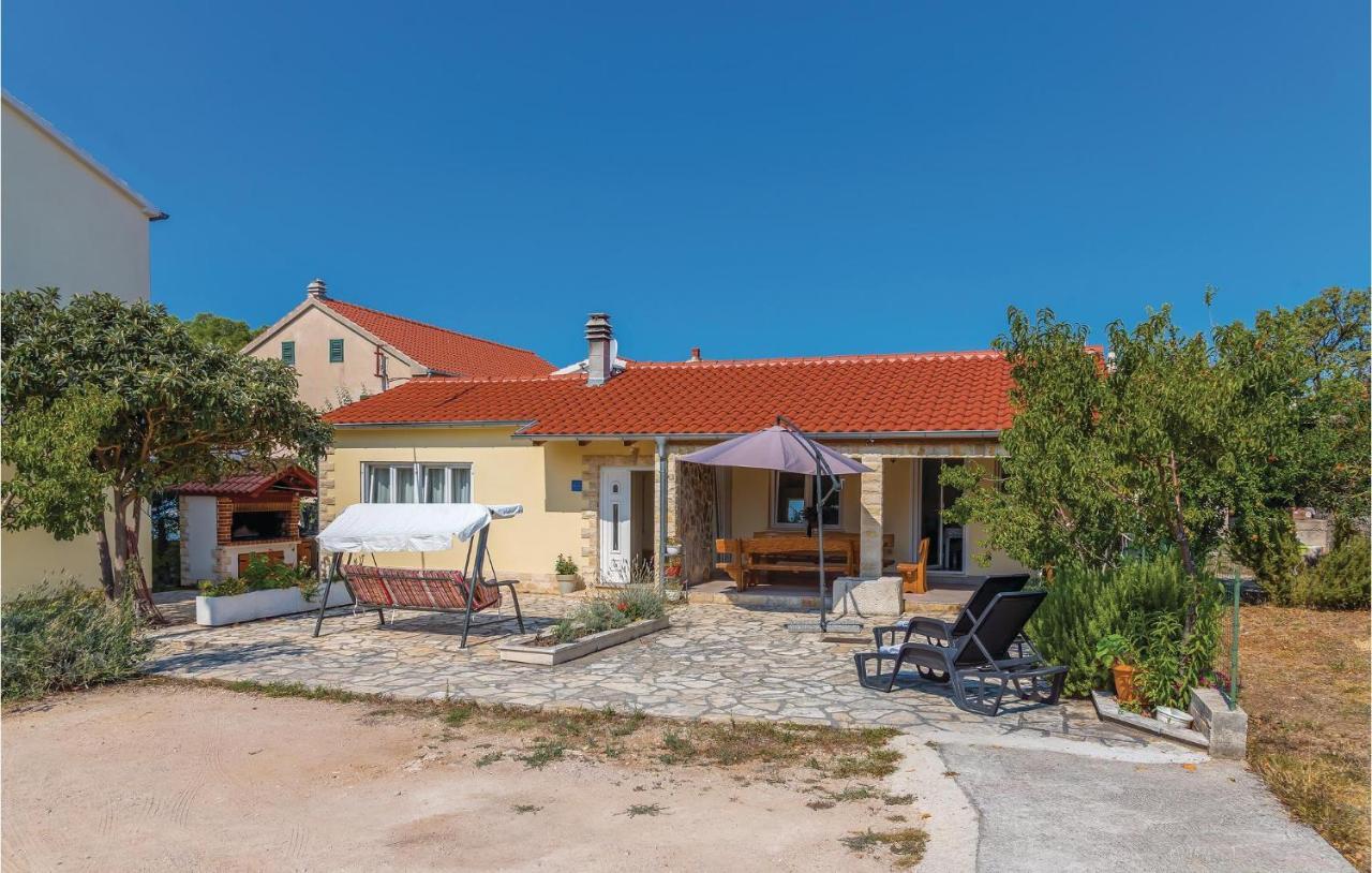 Lovely Home In Sibenik-Brodarica With Kitchen Donje Polje Exterior foto